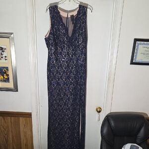 Elegant Navy Lace Evening Gown